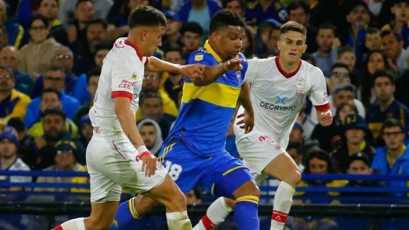 Fabra, Advíncula y Zambrano, bajas en Boca
