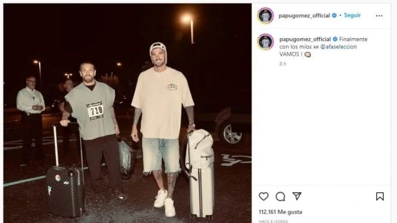 De Paul y Papu Gómez con la cábala de sus vestimentas