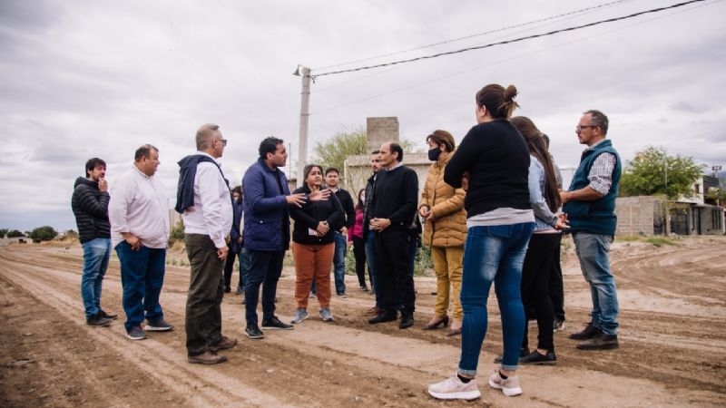Inauguraron obra de red de aguas y cloacas del Barrio República Argentina