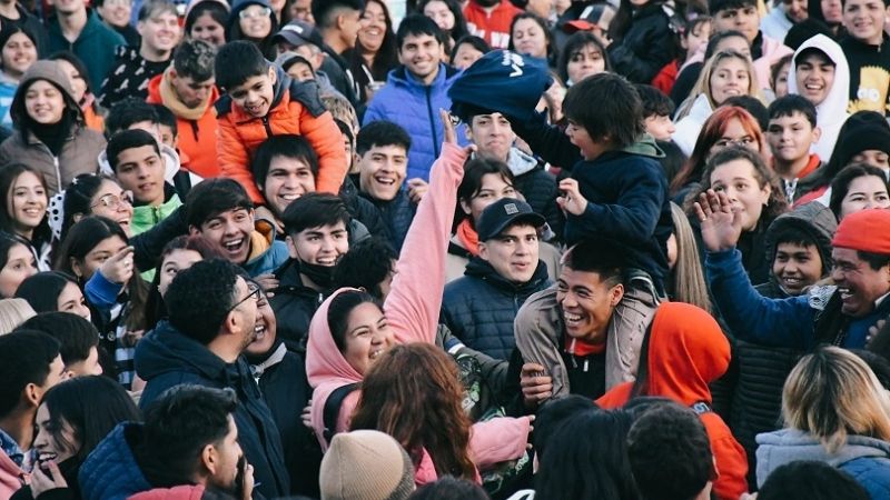 El frío y la lluvia no detuvieron los festejos en Valle Viejo