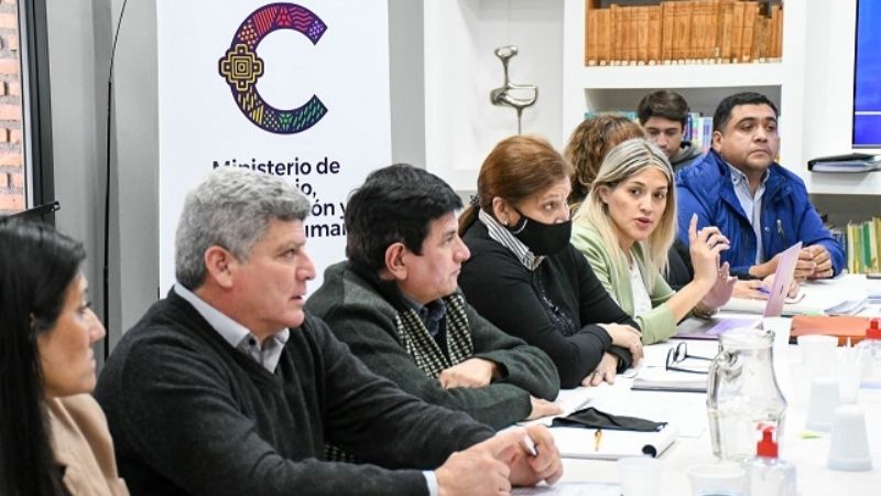 Gremios y Ministerio acordaron la transformación educativa