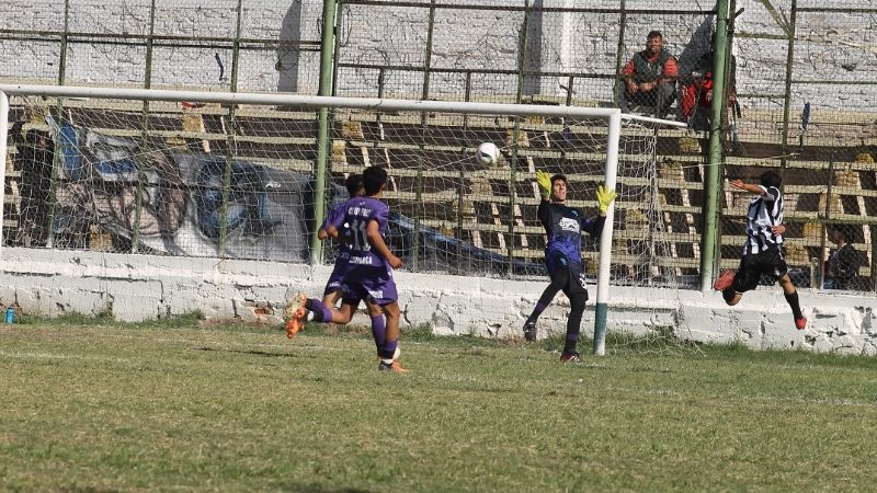 V. Cubas- Vélez, empate; triunfos de Salta, Sarmiento y V. Chico