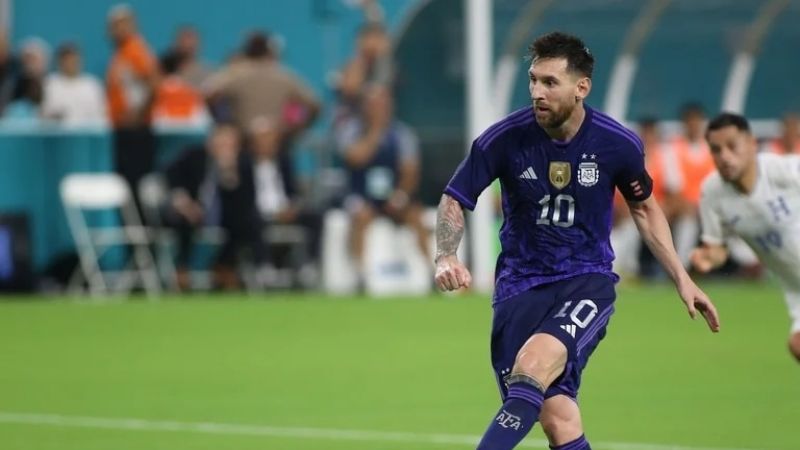Argentina goleó con Messi y nuevas alternativas