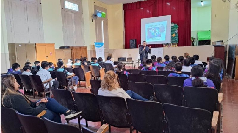 Charlas sobre prevención del delito de Grooming y peligros en la red