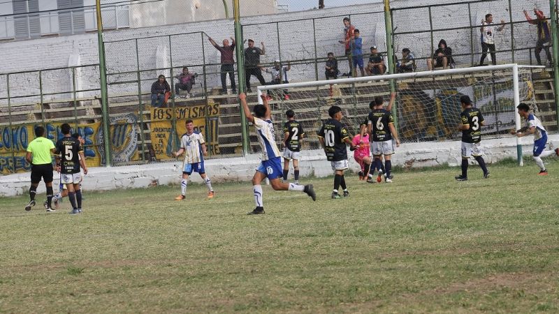 Goleó San Lorenzo y “Poli” venció a la “Juve”