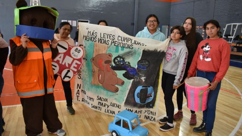 500 alumnos participaron en un concurso para conducir