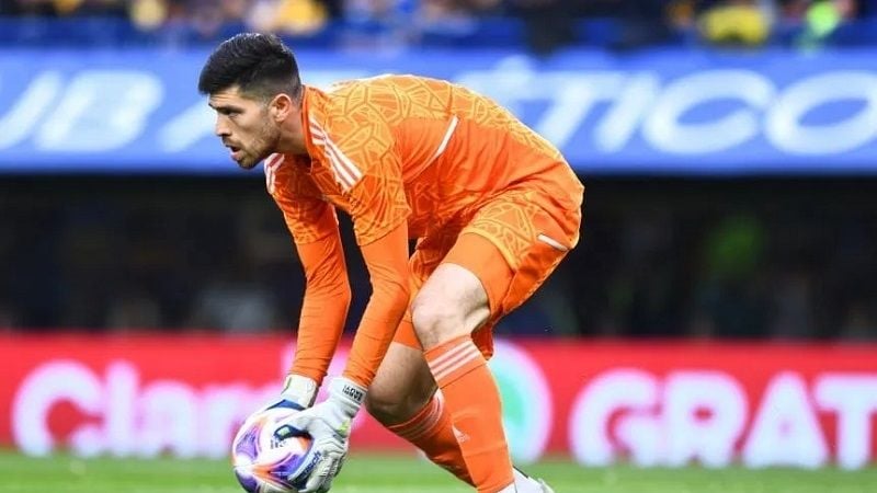 Boca analiza una nueva oferta para Agustín Rossi