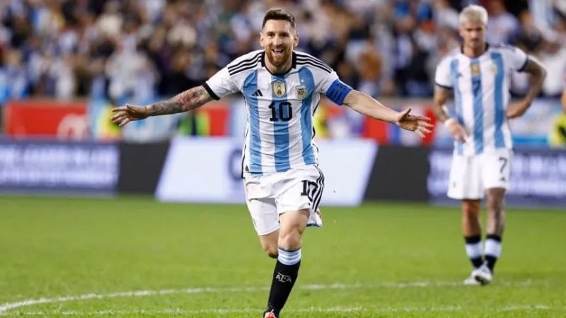 Argentina goleó a Jamaica con un doblete de Messi
