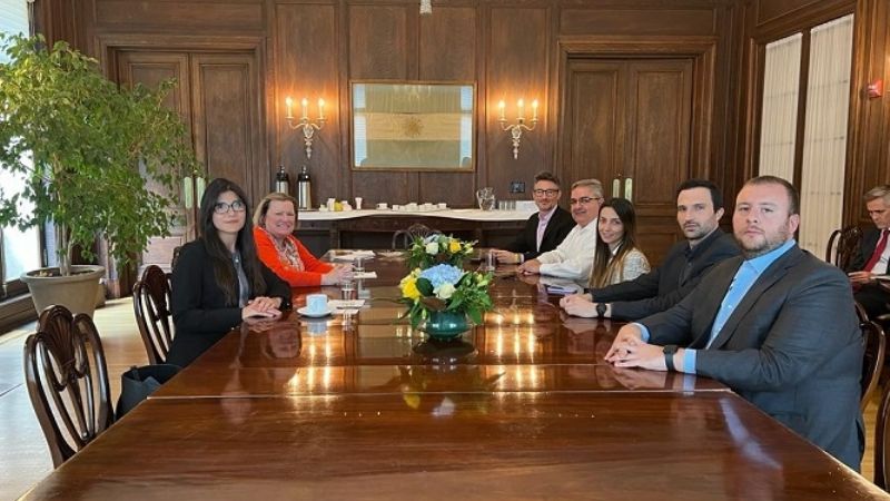 Reunión con autoridades de la empresa minera Albemarle