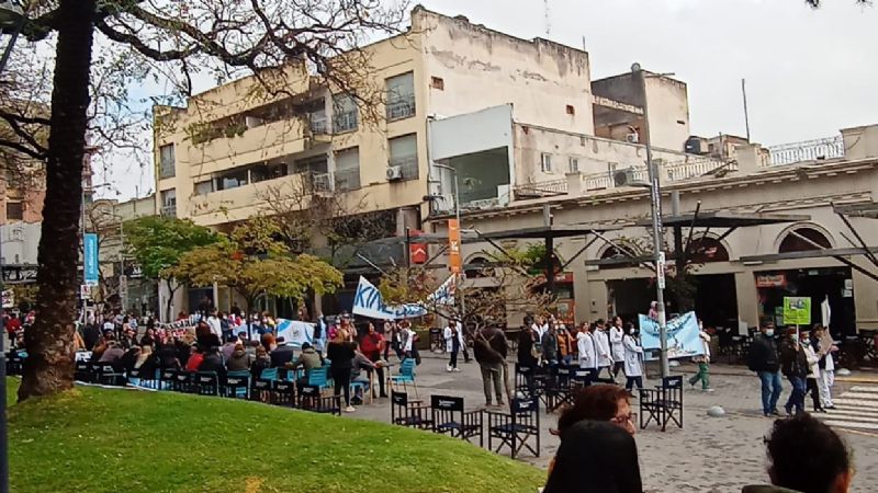 Se manifestaron APROSCA, y ATE Salud va a conciliación