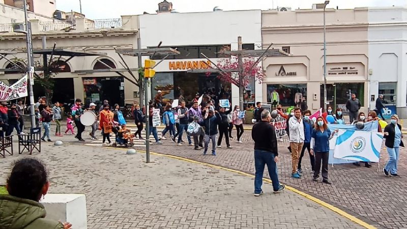 Se manifestaron APROSCA, y ATE Salud va a conciliación