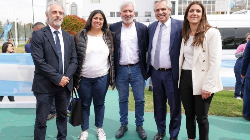 El presidente despidió a los atletas de los ODESUR 2022