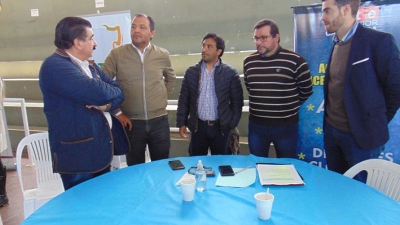 Más de 1000 santamarianos gestionaron trámites en el “Catamarca con Vos”