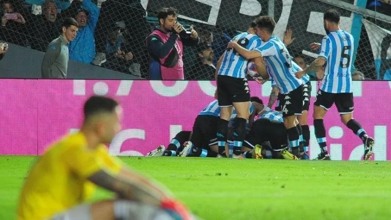 Racing venció a Argentinos Jrs. y se prende