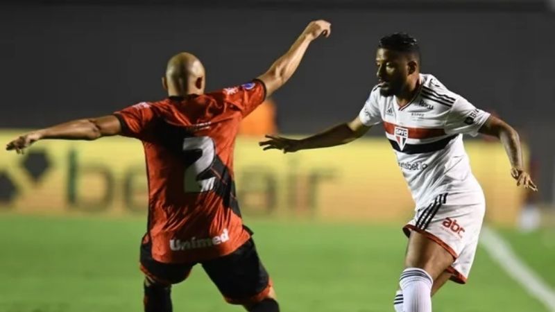 San Pablo y Goianiense definen el otro finalista