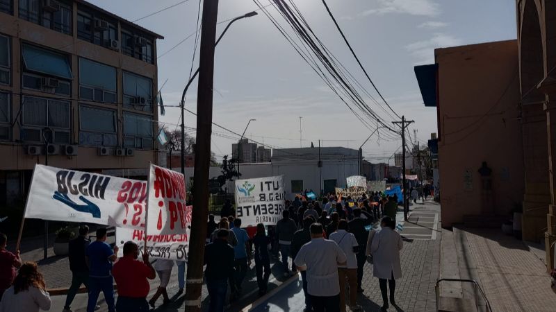Comenzó la marcha de protesta de salud