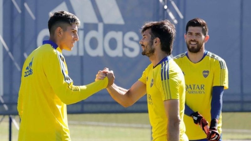 Ibarra “abrió la sucesión” de Rossi en el arco de Boca