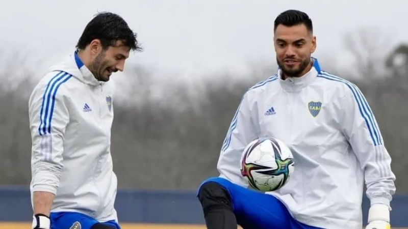 Ibarra “abrió la sucesión” de Rossi en el arco de Boca