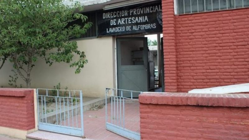 Robaron en el lavadero de alfombras