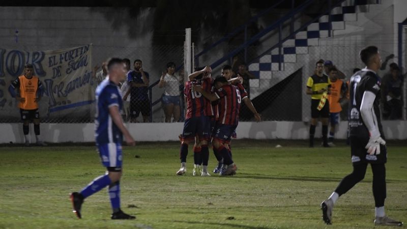 San Lorenzo eliminó a Vélez (Sgo.) y jugará la final de la Región Centro