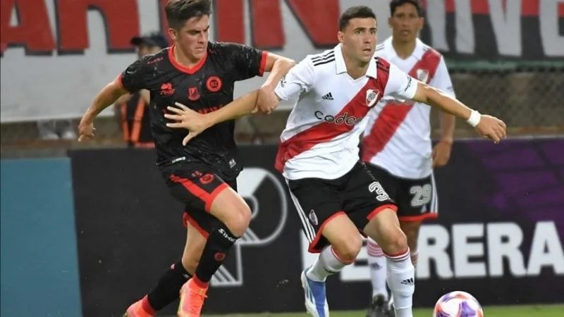 Paradela, con “puerta de salida” a “revelación de la pretemporada”