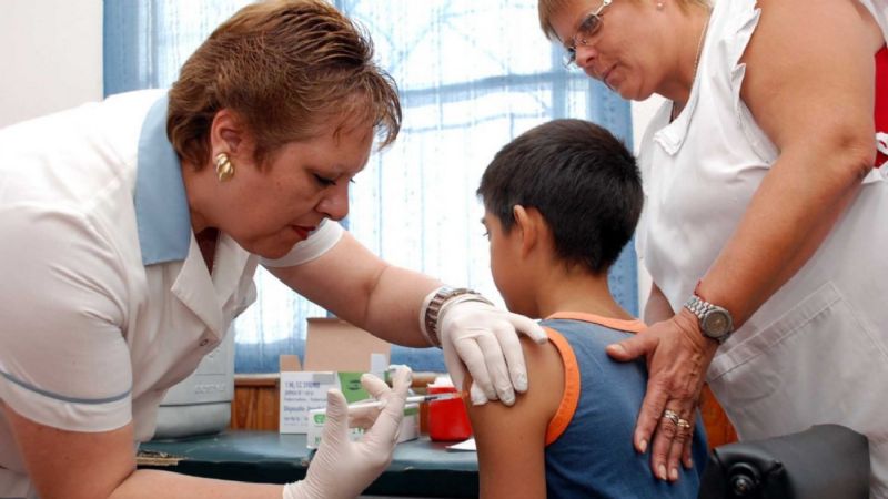 La vacuna contra la fiebre amarilla se aplicará los martes y viernes
