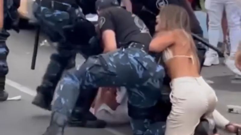 Polémicos arrestos: la Policía dio su versión de los hechos