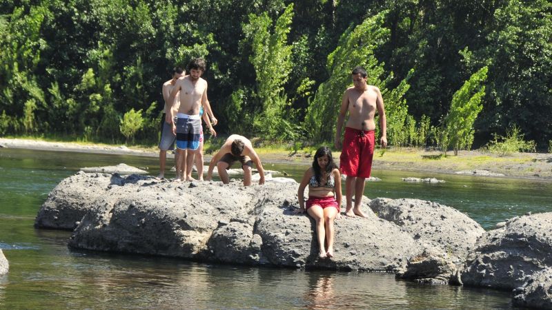 Recomendaciones para evitar ahogamiento por inmersión en adolescentes