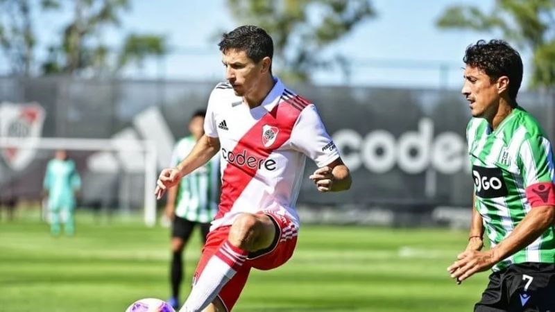 River venció a Racing de Montevideo en el último amistoso