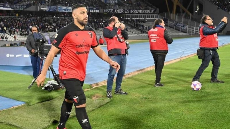 Instituto fue goleado 0-3 por Colón, en el Kempes