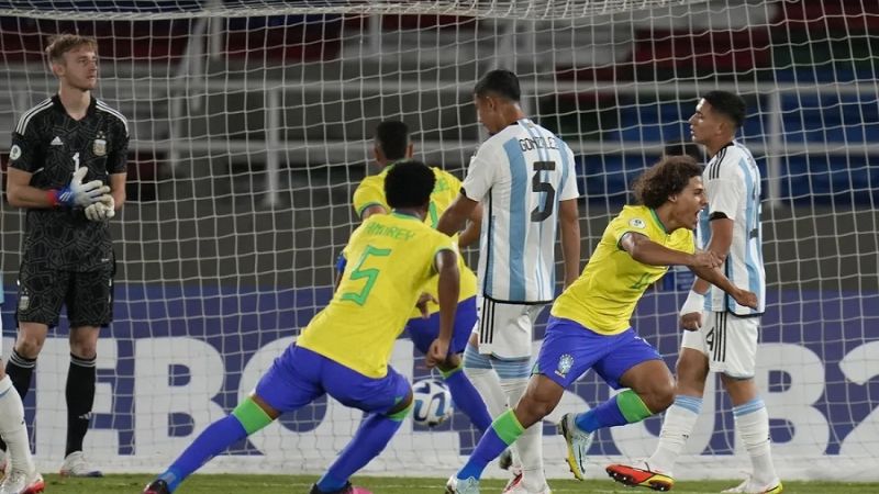 Sub20: Argentina perdió con Brasil y quedó complicada