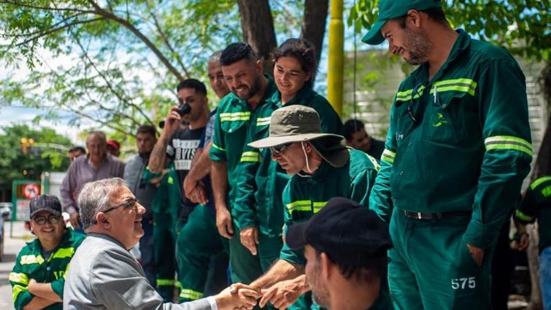 Ningún empleado público cobrará menos de 100 mil pesos