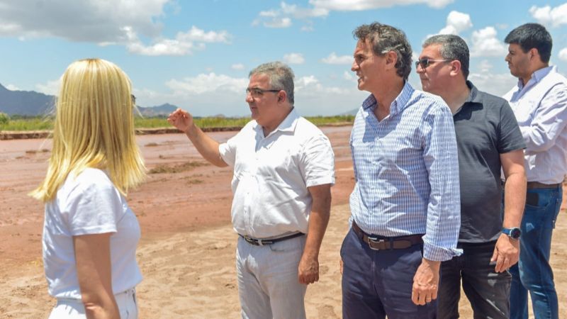 Raúl y Katopodis recorrieron obras en Tinogasta