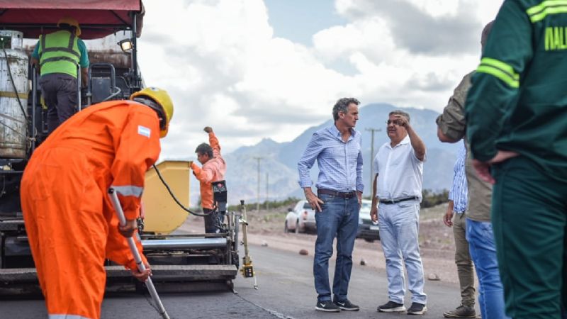 Raúl y Katopodis recorrieron obras en Tinogasta