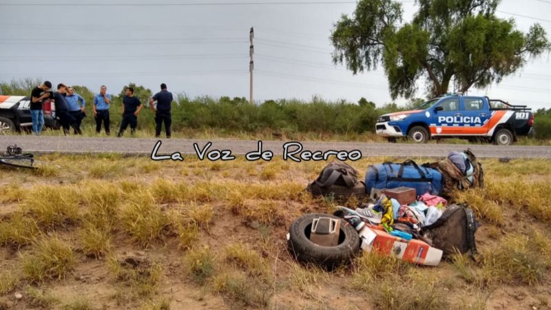 Tremendo vuelco de un vehículo en La Paz.