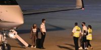 MESSI al abordar anoche su avión privado, en el aeropuerto de Fisherton, Rosario.