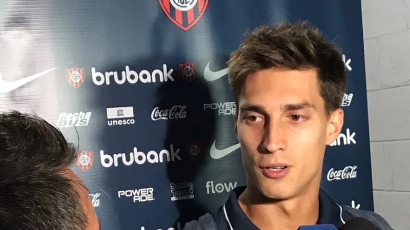Sin permiso de San Lorenzo, Gattoni se fue a Italia