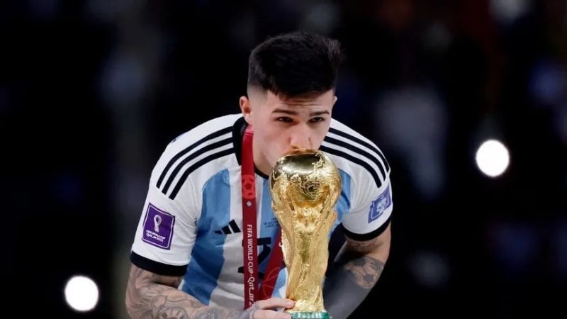 Enzo al Chelsea y récord para Argentina e Inglaterra