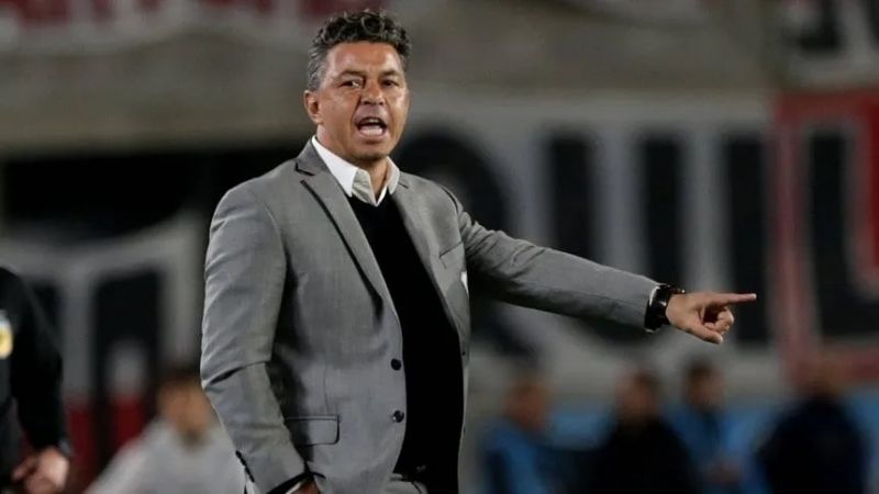 Gallardo vuelve a dirigir y será contra Messi