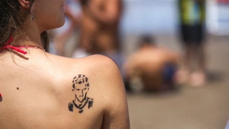 Tapia llevó la Copa del Mundo a Mar del Plata