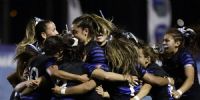 FESTEJO de Las Yaguaretes, al vencer hoy a Brasil, y coronarse campoenas sudamericanas de rugby femenino.