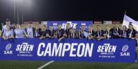 CAMPEONAS. Las chicas de Las Yaguaretes, en el festejo de esta noche, en Asunción del Paraguay.