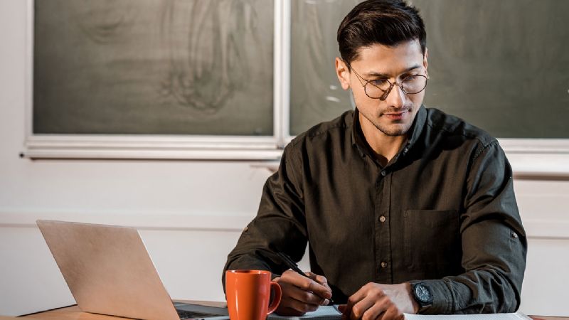 Ampliatoria de validez nacional para el Profesorado de Educación Secundaria en Filosofía