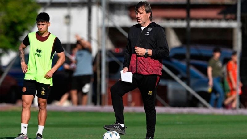 Zielinski: "No le pude decir que no a Lanús”