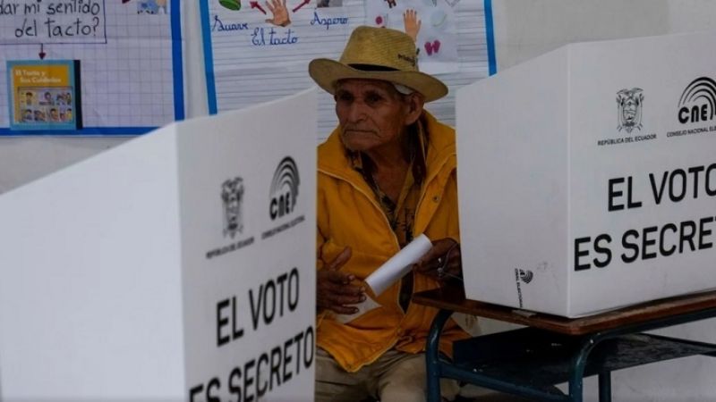 Noboa se impuso en Ecuador y será el próximo presidente
