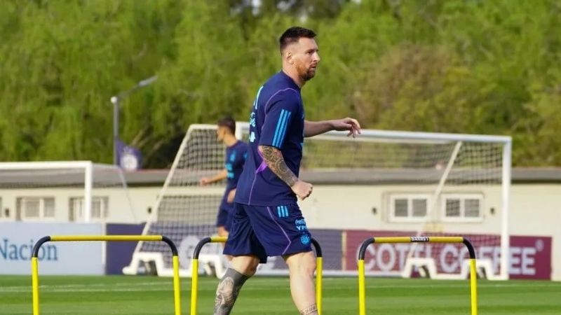 Con Messi de entrada, Argentina visita a Perú