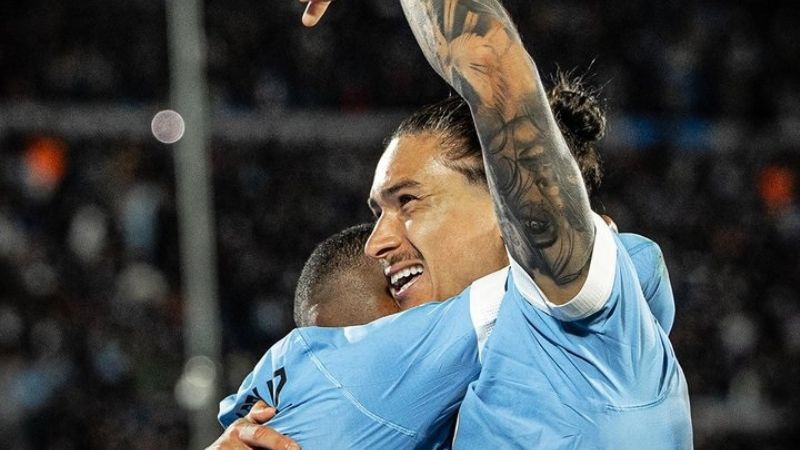 Triunfazo de Uruguay 2-0 a Brasil; Ecuador-Colombia, empate