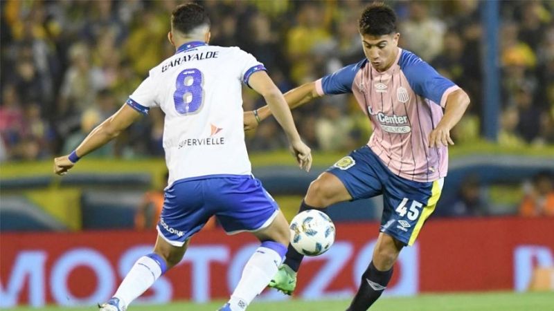 Racing-Sarmiento y Central-Vélez, a mano