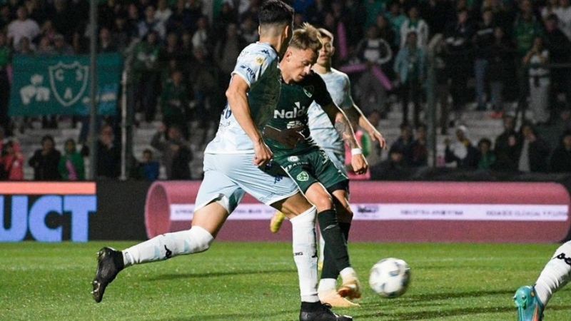 Racing-Sarmiento y Central-Vélez, a mano