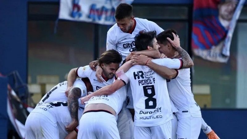 Ganan Instituto y “Ñuls”, se complican Huracán y Tigre